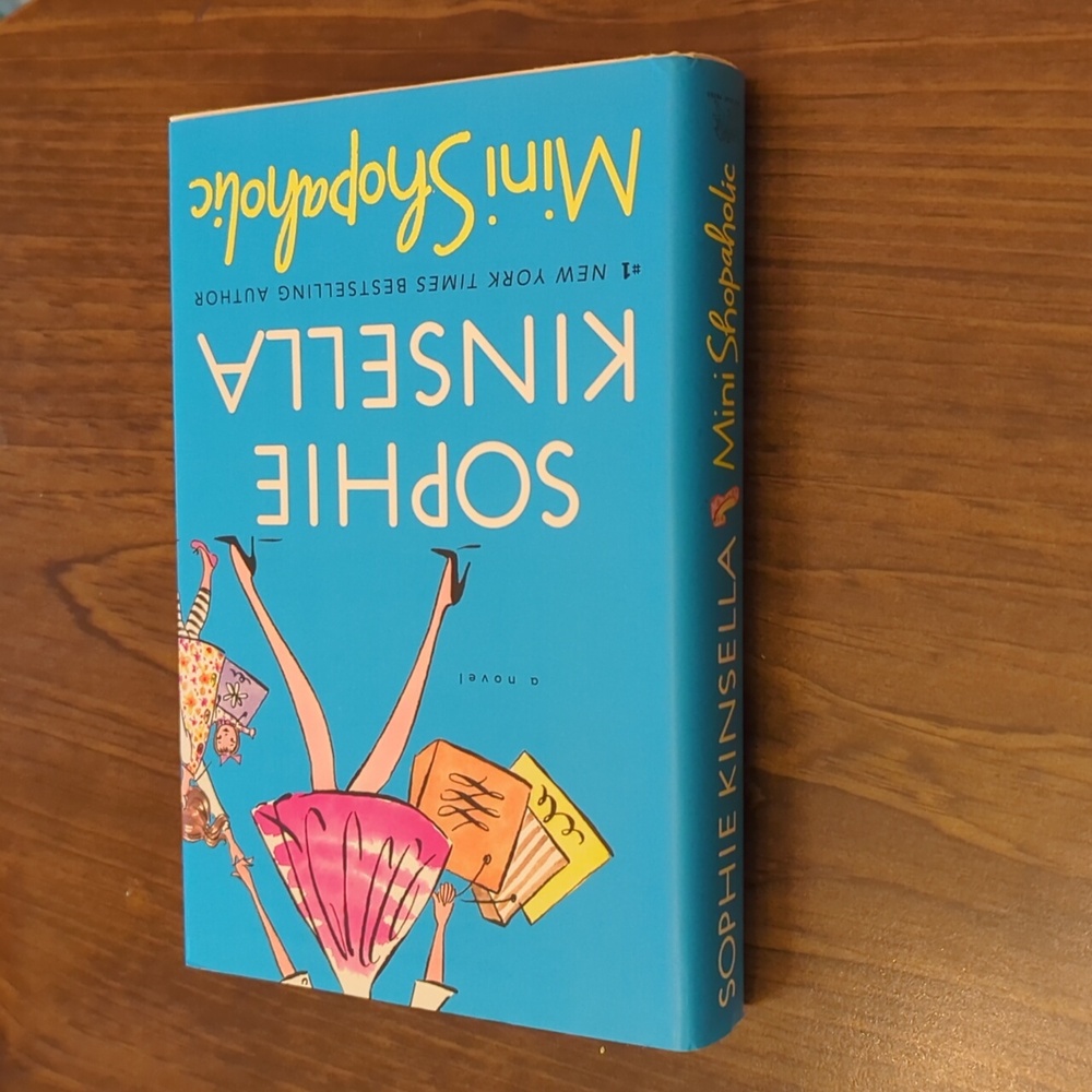 Sophie Kinsella 'Mini Shopaholic' Novel-Hardcover - Picture 3 of 4